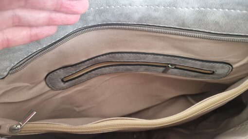 Grijze schoudertas met gaatjes print - Afbeelding 4